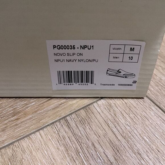 NIB Men’s Penguin by Musingwear Slip On Shoes - Picture 3 of 5